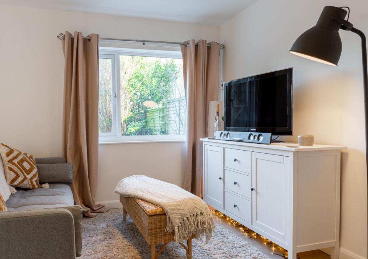 Modern 2 Bd W/ Garden In The Heart Of Tetbury! Villa Exteriör bild